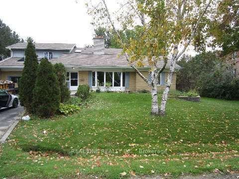 Photo 1 of 15 Oakcrest Avenue, Markham, Village Green-South Unionville — HOMEH