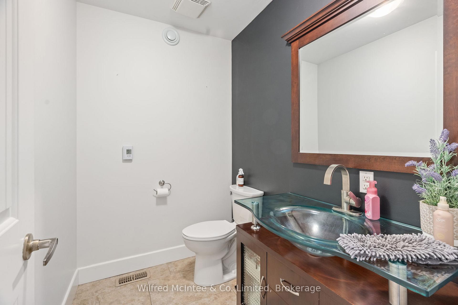 Photo 17 of 218 Wellington Street, North Huron, Blyth — HOMEH