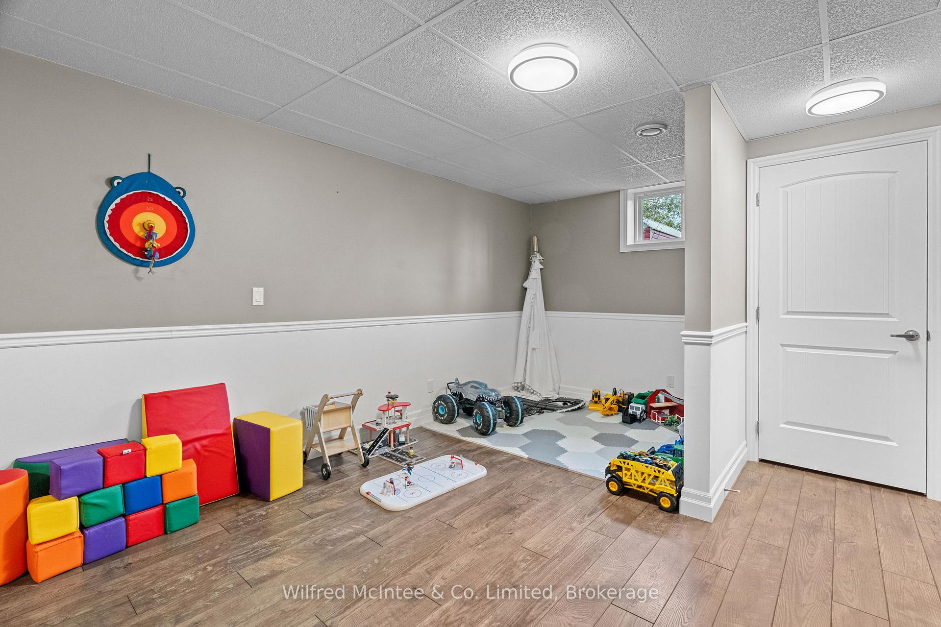 Photo 28 of 218 Wellington Street, North Huron, Blyth — HOMEH