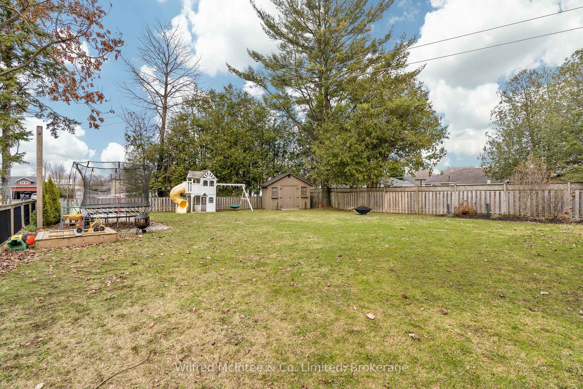 Photo 37 of 218 Wellington Street, North Huron, Blyth — HOMEH