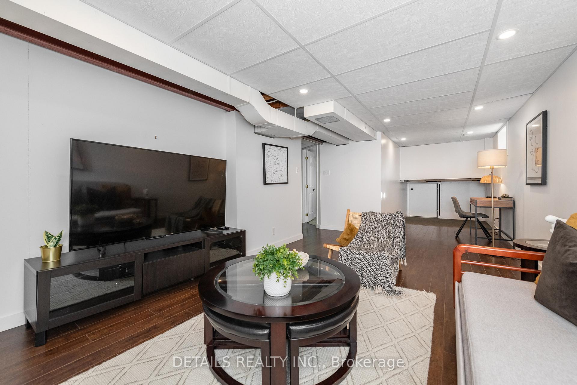 Photo 33 of 597 Clarke Avenue, Ottawa, Castle Heights/Rideau High — HOMEH