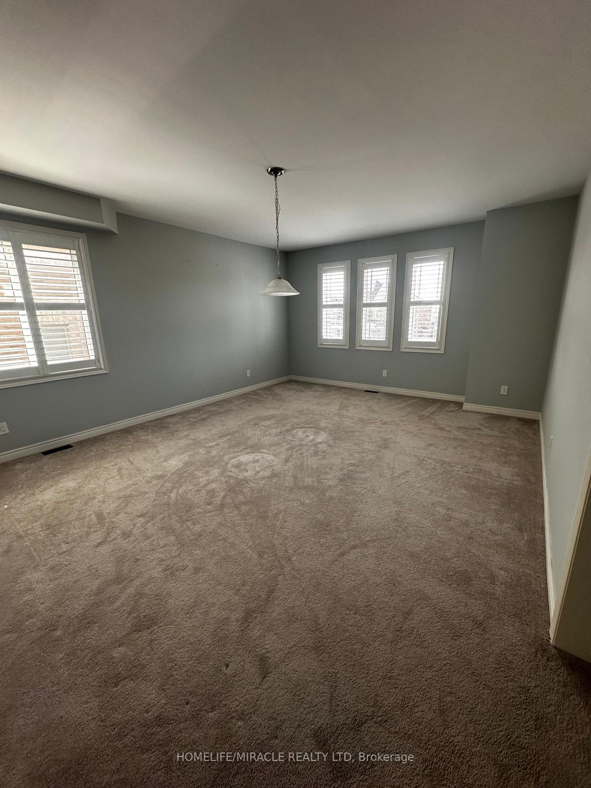 Photo 7 of 59 Sutcliffe Way, New Tecumseth, Alliston — HOMEH