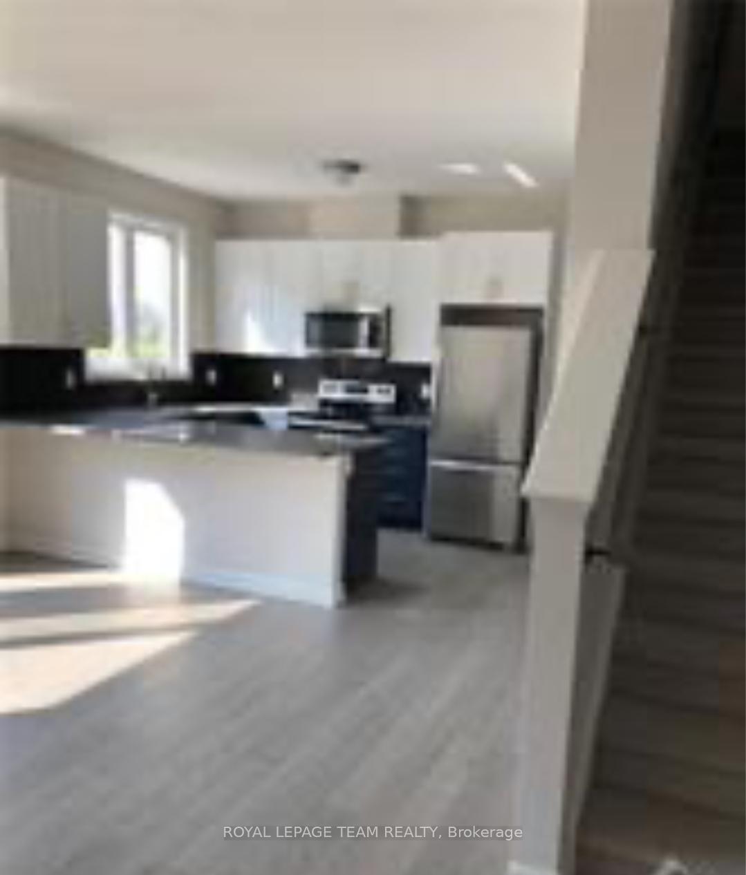 Photo 2 of 502 Loury Row, Ottawa, Chapel Hill South - Orleans Village — HOMEH