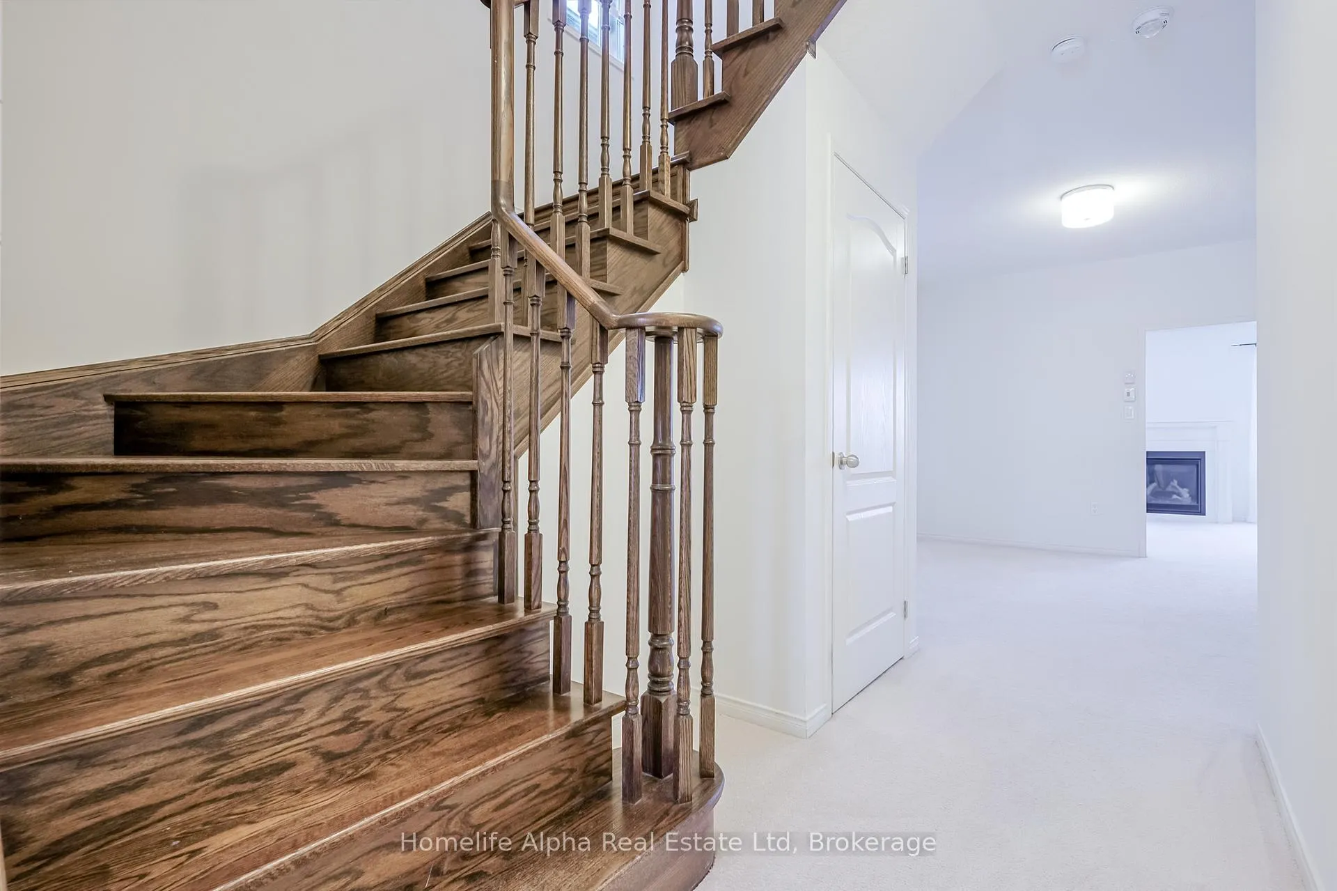Photo 12 of 268 Cosgrove Drive, Oshawa, Windfields — HOMEH