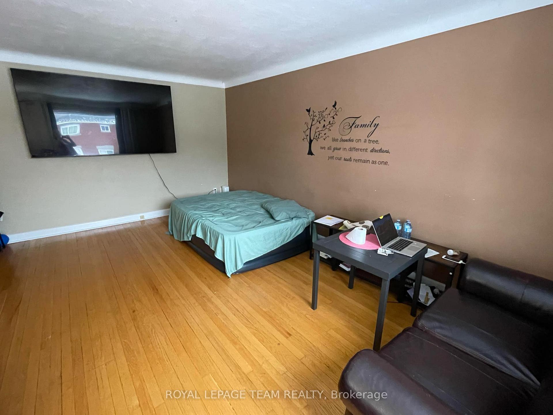 Photo 5 of 480 Vernon Avenue, Ottawa, Castle Heights — HOMEH