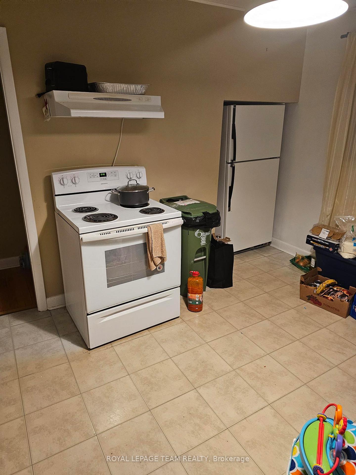 Photo 13 of 480 Vernon Avenue, Ottawa, Castle Heights — HOMEH