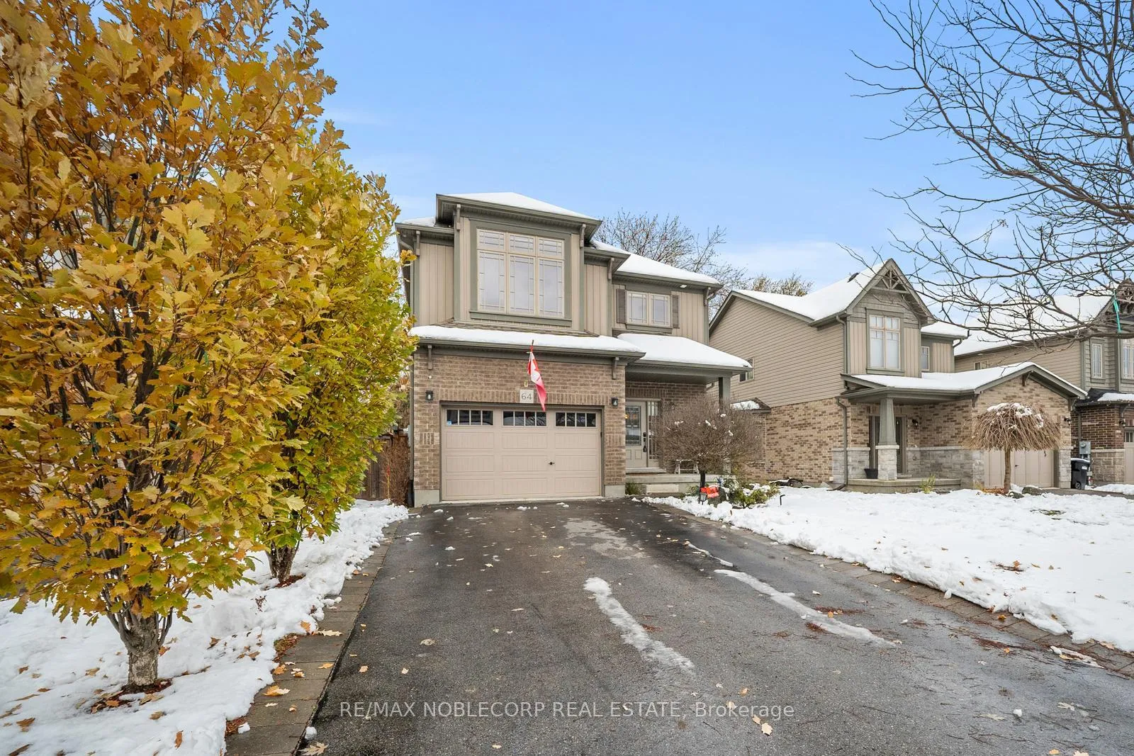 Photo 5 of 64 Carleton Trail, New Tecumseth, Beeton — HOMEH