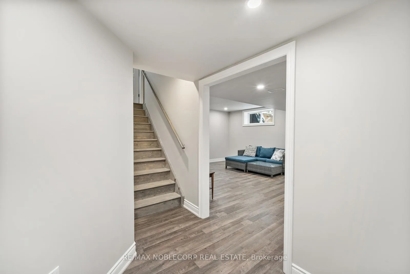 Photo 28 of 64 Carleton Trail, New Tecumseth, Beeton — HOMEH
