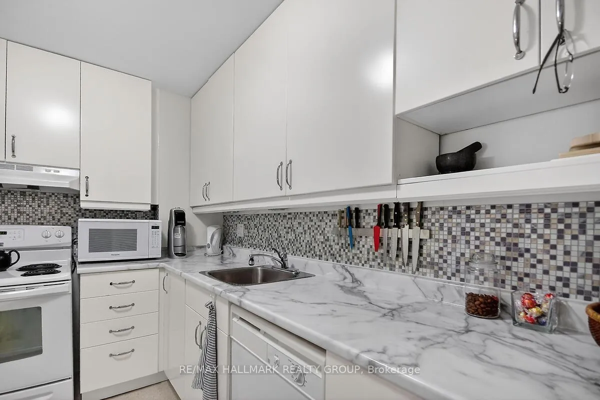 Photo 10 of Unit 208, 1081 Ambleside Drive, Ottawa, Woodroffe — HOMEH