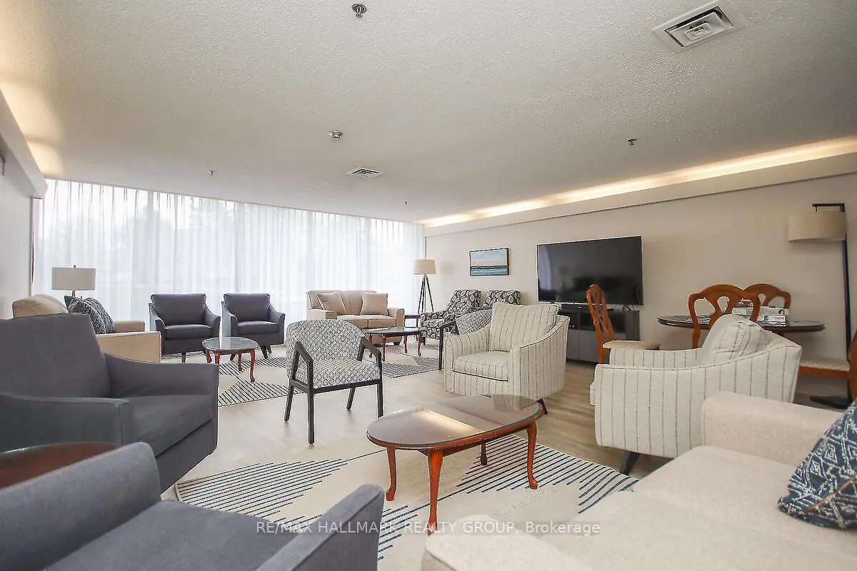 Photo 34 of Unit 208, 1081 Ambleside Drive, Ottawa, Woodroffe — HOMEH