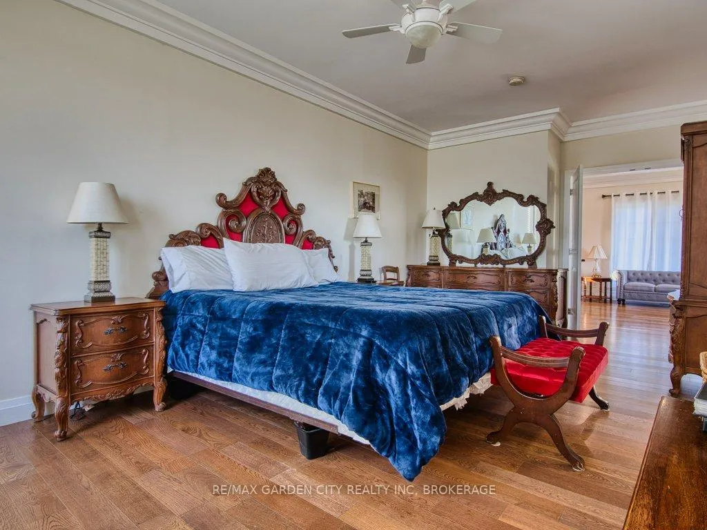 Photo 9 of 2400 Effingham Street, Pelham, North Pelham — HOMEH