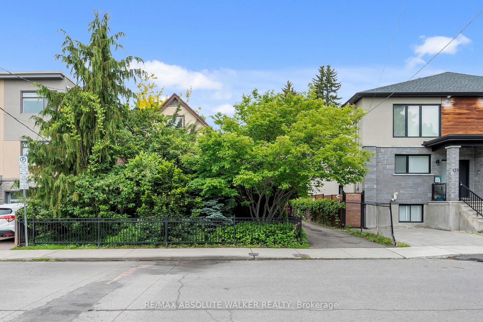 Photo 2 of 137 Prince Albert Street, Ottawa, Overbrook/Castle Heights — HOMEH