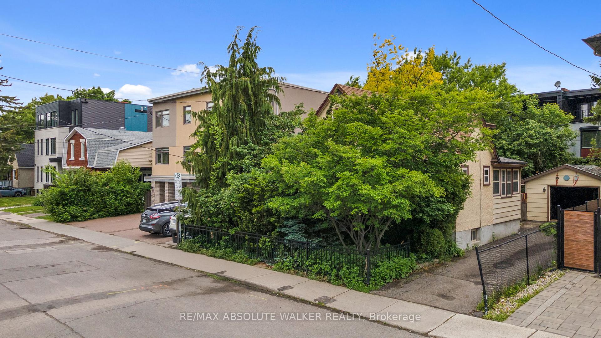 Photo 3 of 137 Prince Albert Street, Ottawa, Overbrook/Castle Heights — HOMEH
