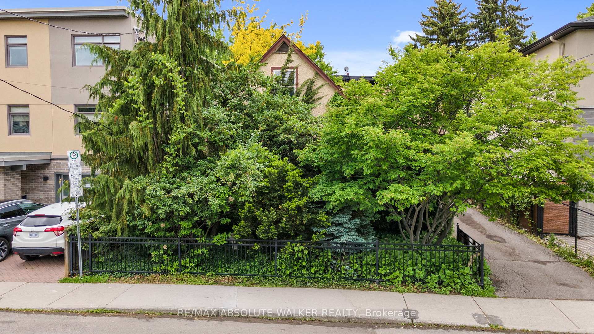 Photo 8 of 137 Prince Albert Street, Ottawa, Overbrook/Castle Heights — HOMEH