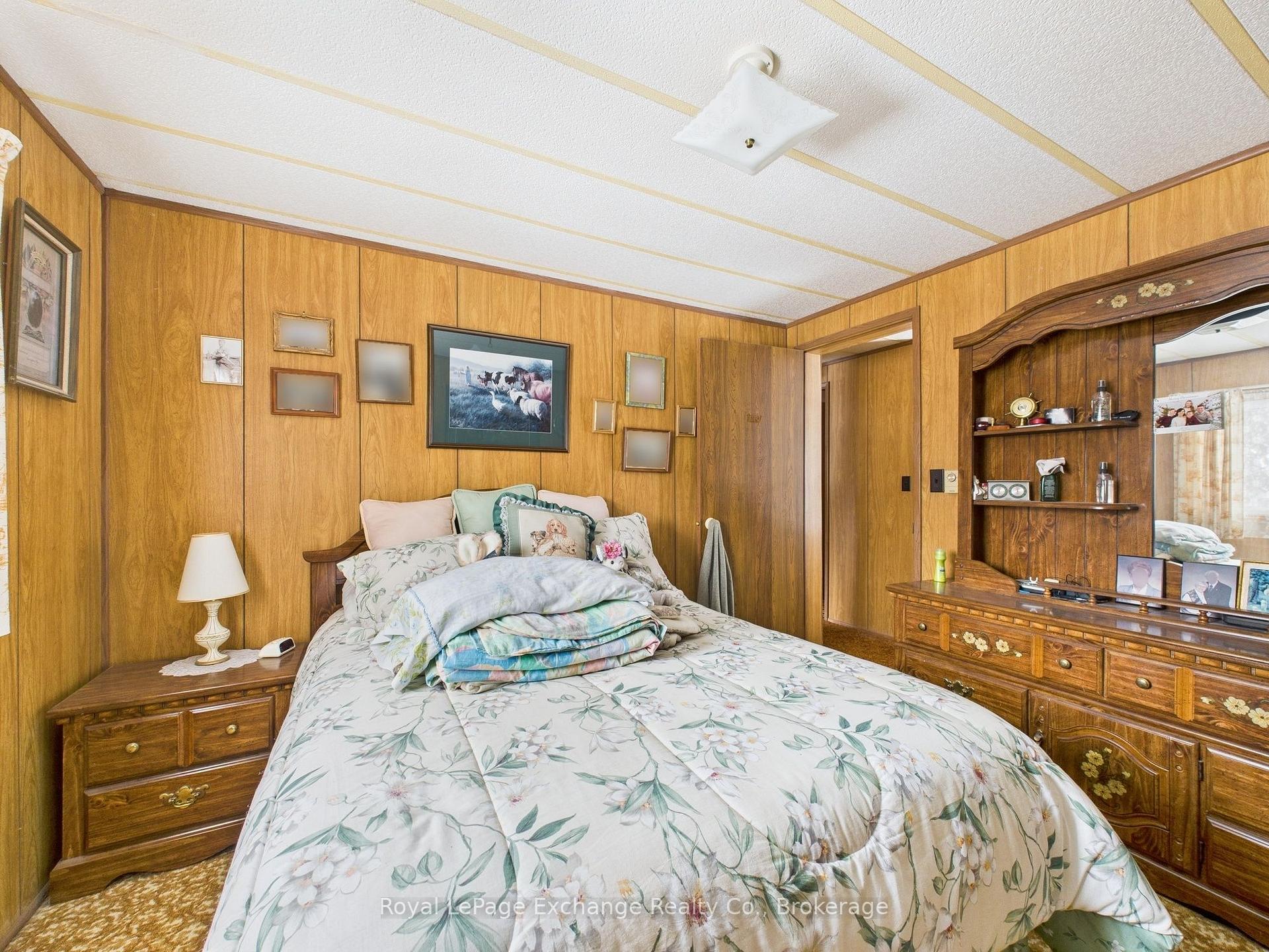 Photo 11 of 20 Moore Court, North Huron, Wingham — HOMEH