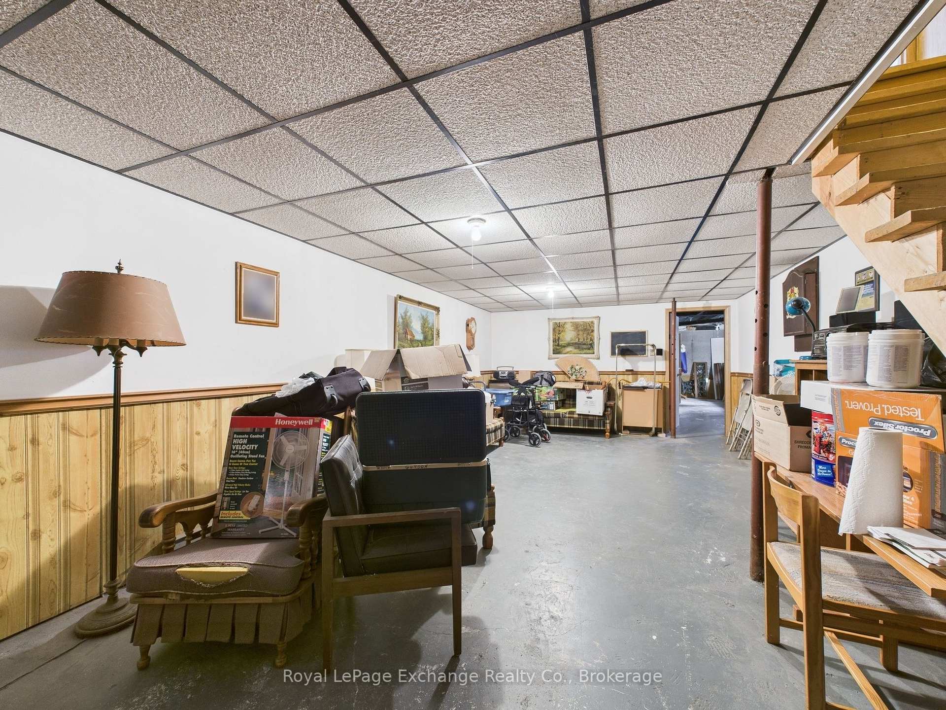 Photo 15 of 20 Moore Court, North Huron, Wingham — HOMEH