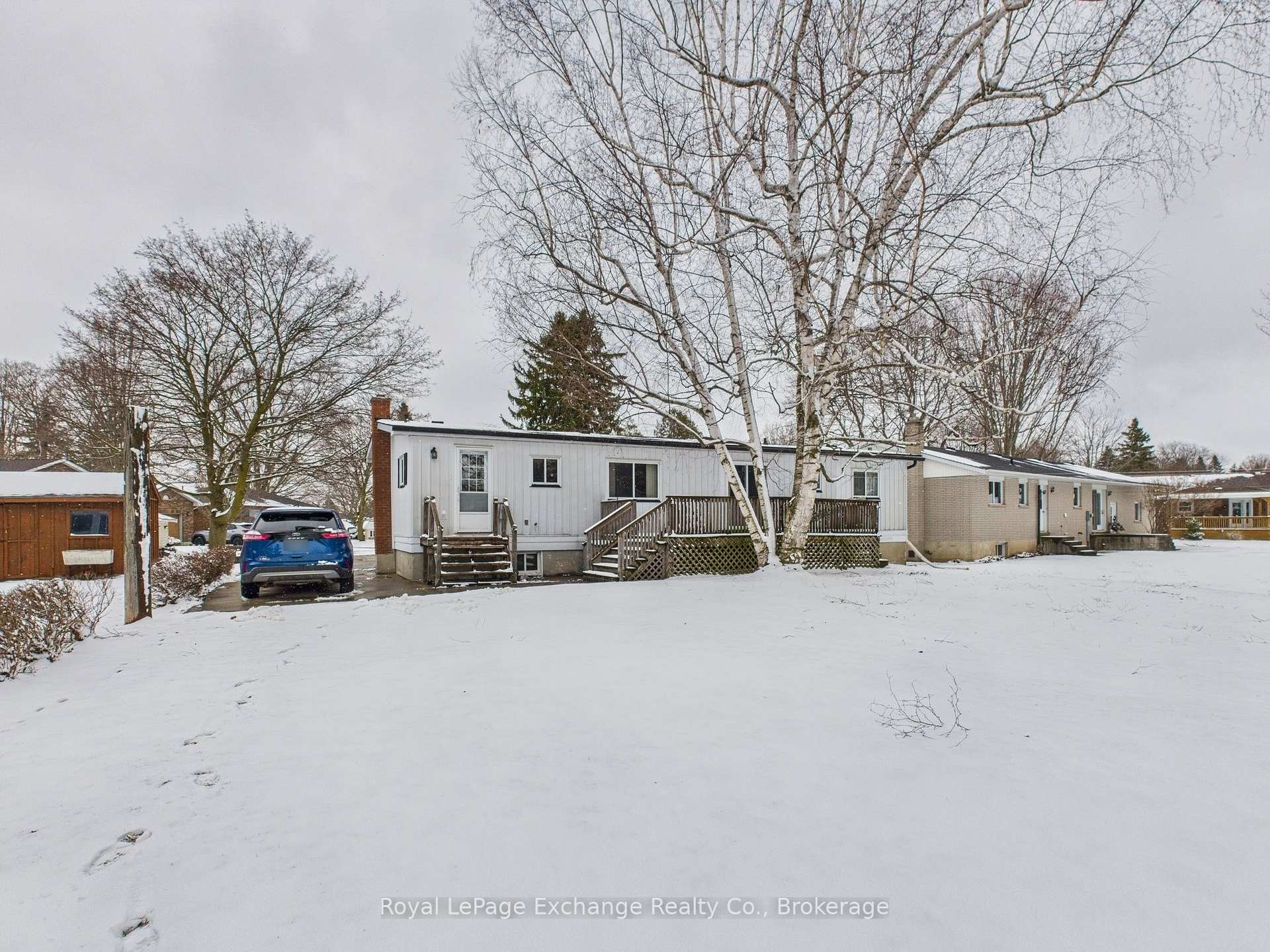 Photo 17 of 20 Moore Court, North Huron, Wingham — HOMEH