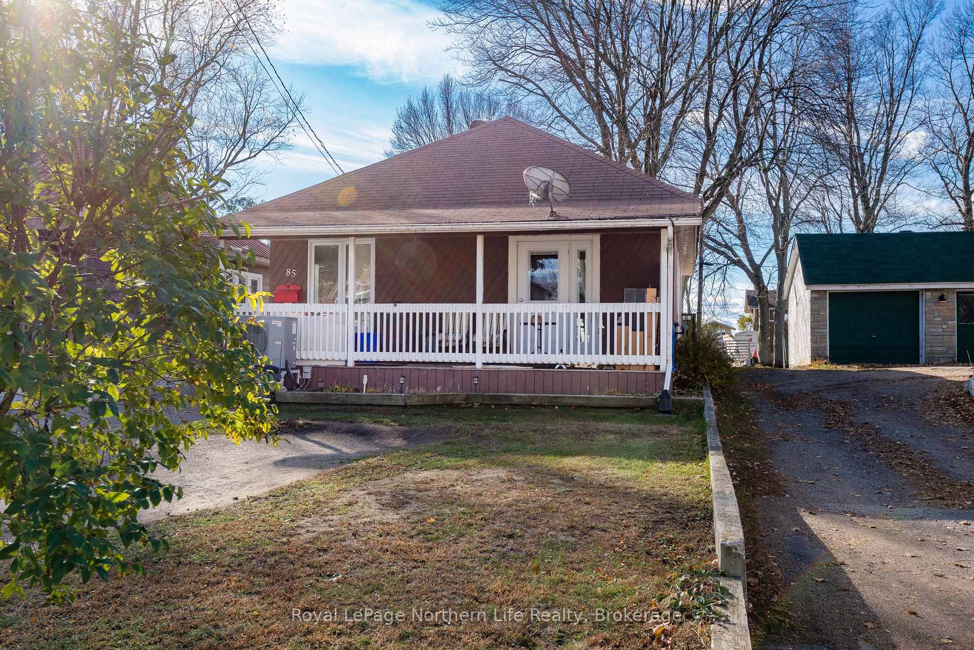 Photo 3 of 85 Campbell Avenue, North Bay, Ferris — HOMEH