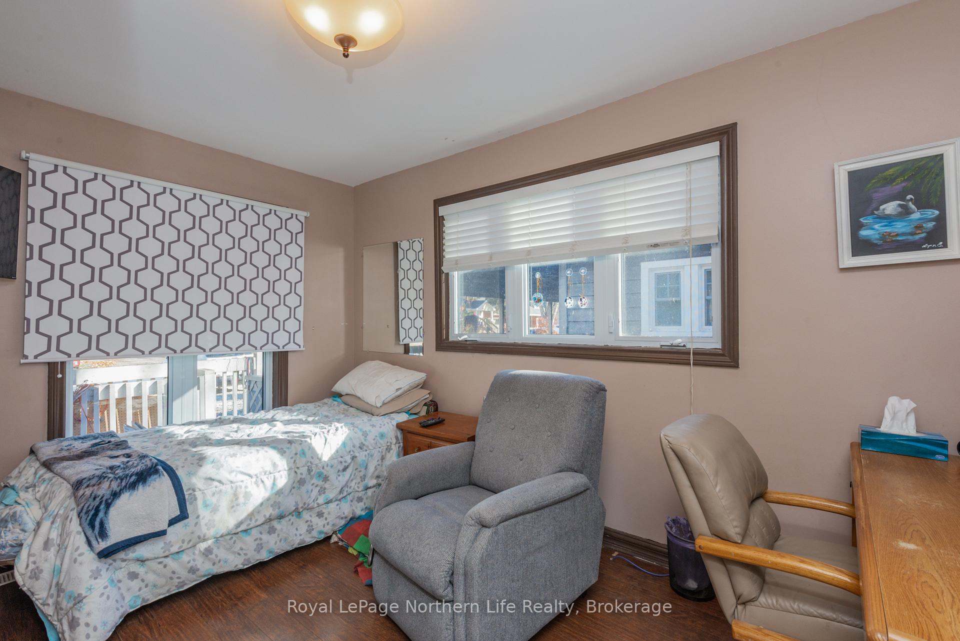 Photo 15 of 85 Campbell Avenue, North Bay, Ferris — HOMEH