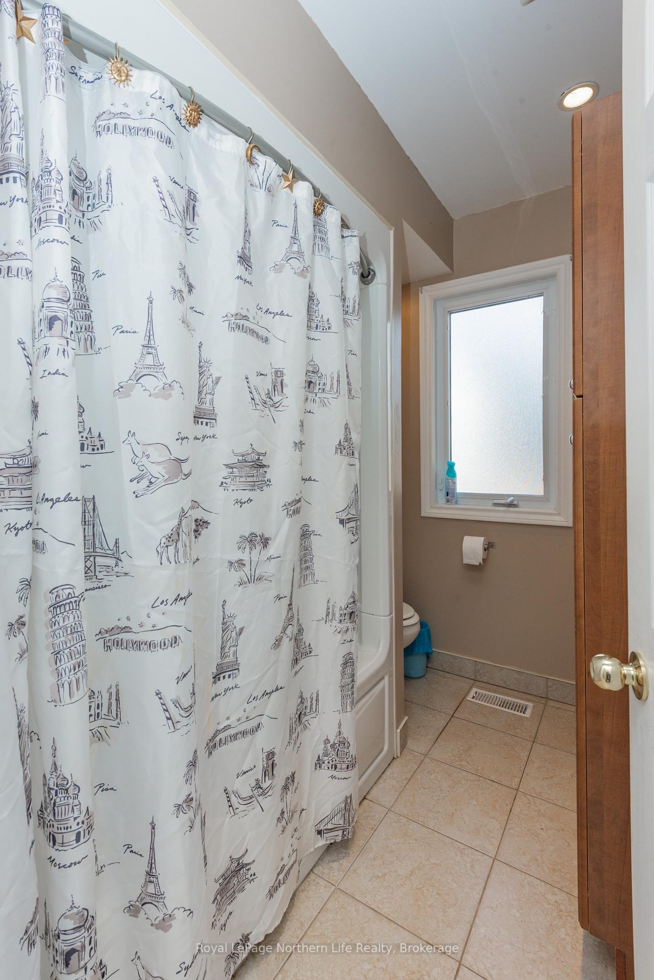 Photo 19 of 85 Campbell Avenue, North Bay, Ferris — HOMEH