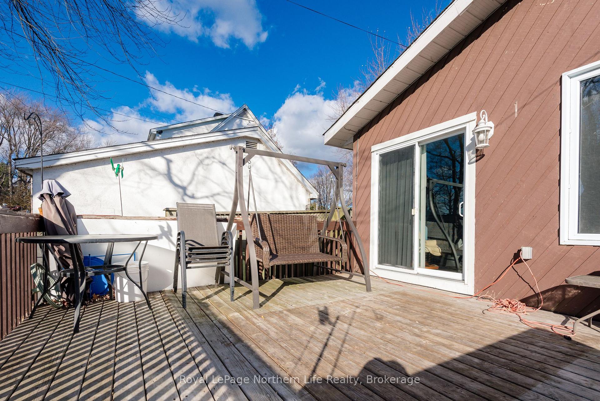 Photo 32 of 85 Campbell Avenue, North Bay, Ferris — HOMEH