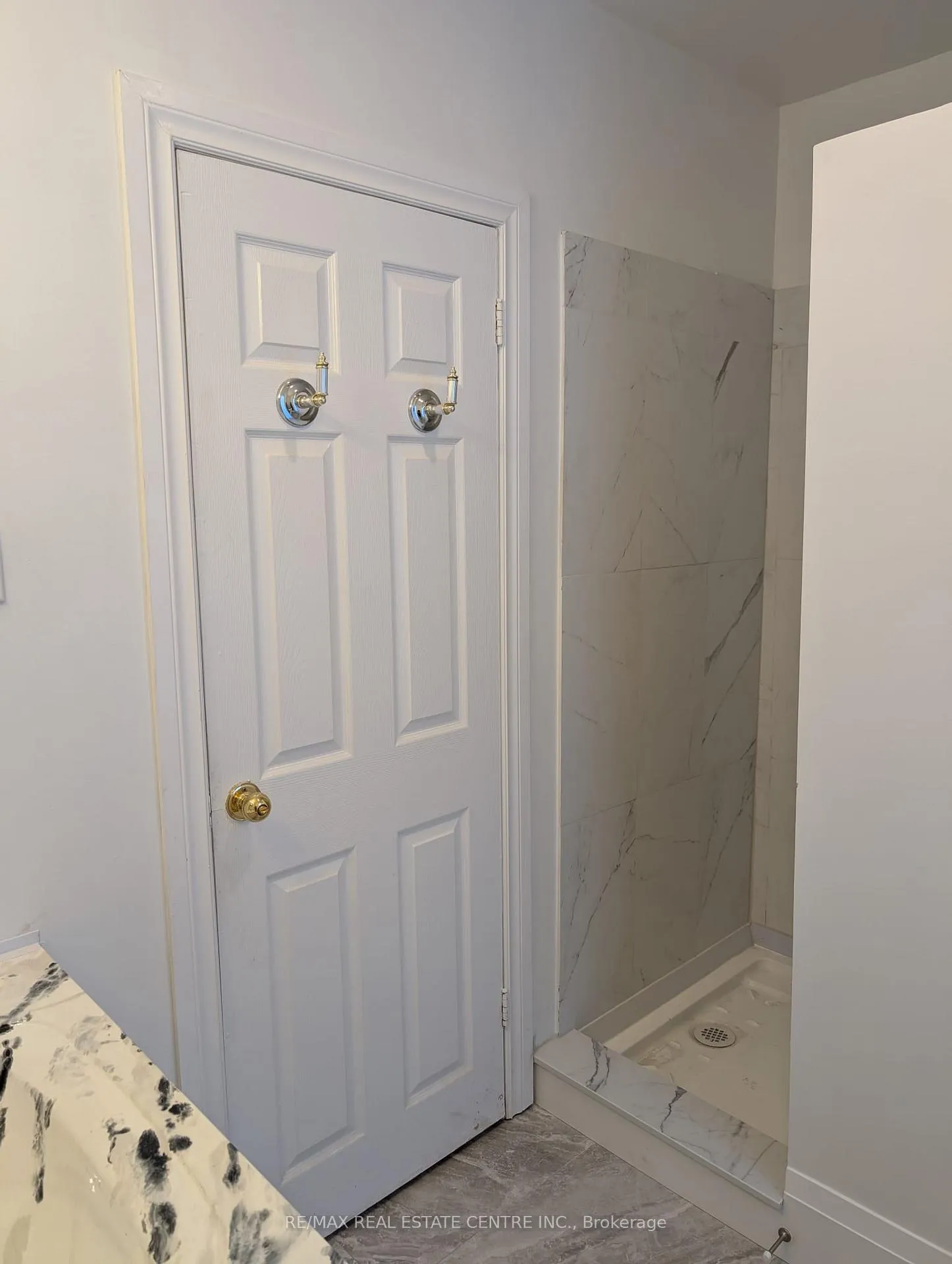 Photo 15 of 5145 Kitchener Street, Niagara Falls, Clifton Hill — HOMEH