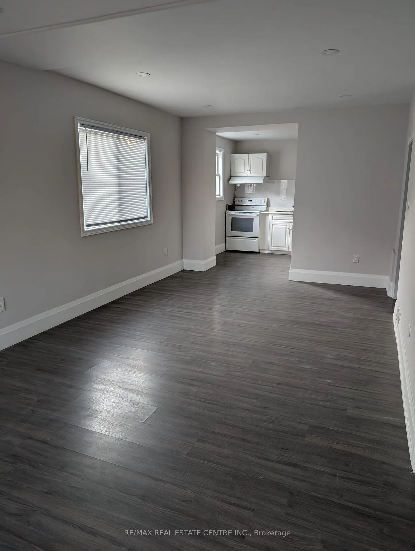 Photo 25 of 5145 Kitchener Street, Niagara Falls, Clifton Hill — HOMEH