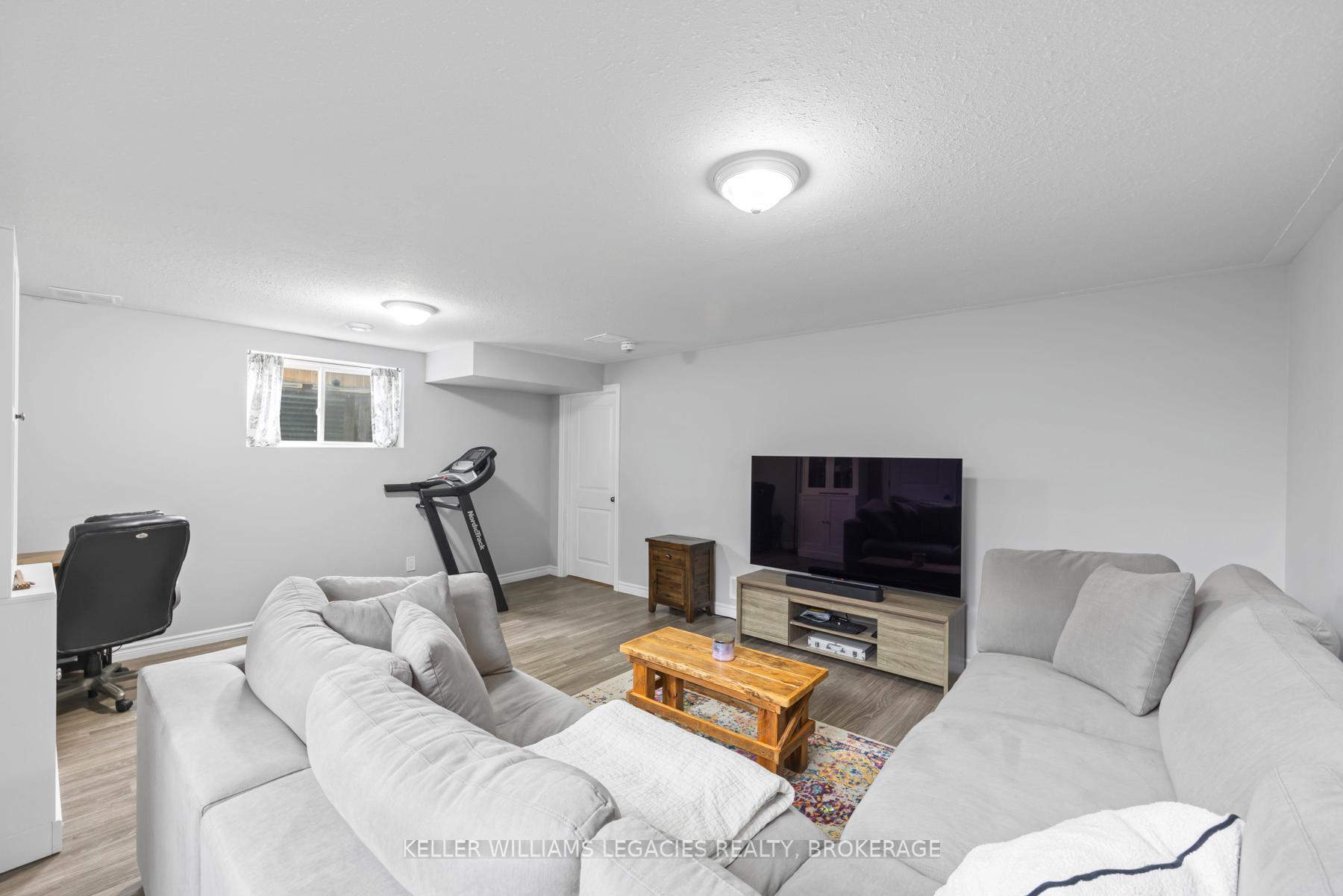 Photo 30 of 1430 Monarch Drive, Kingston, City Northwest — HOMEH