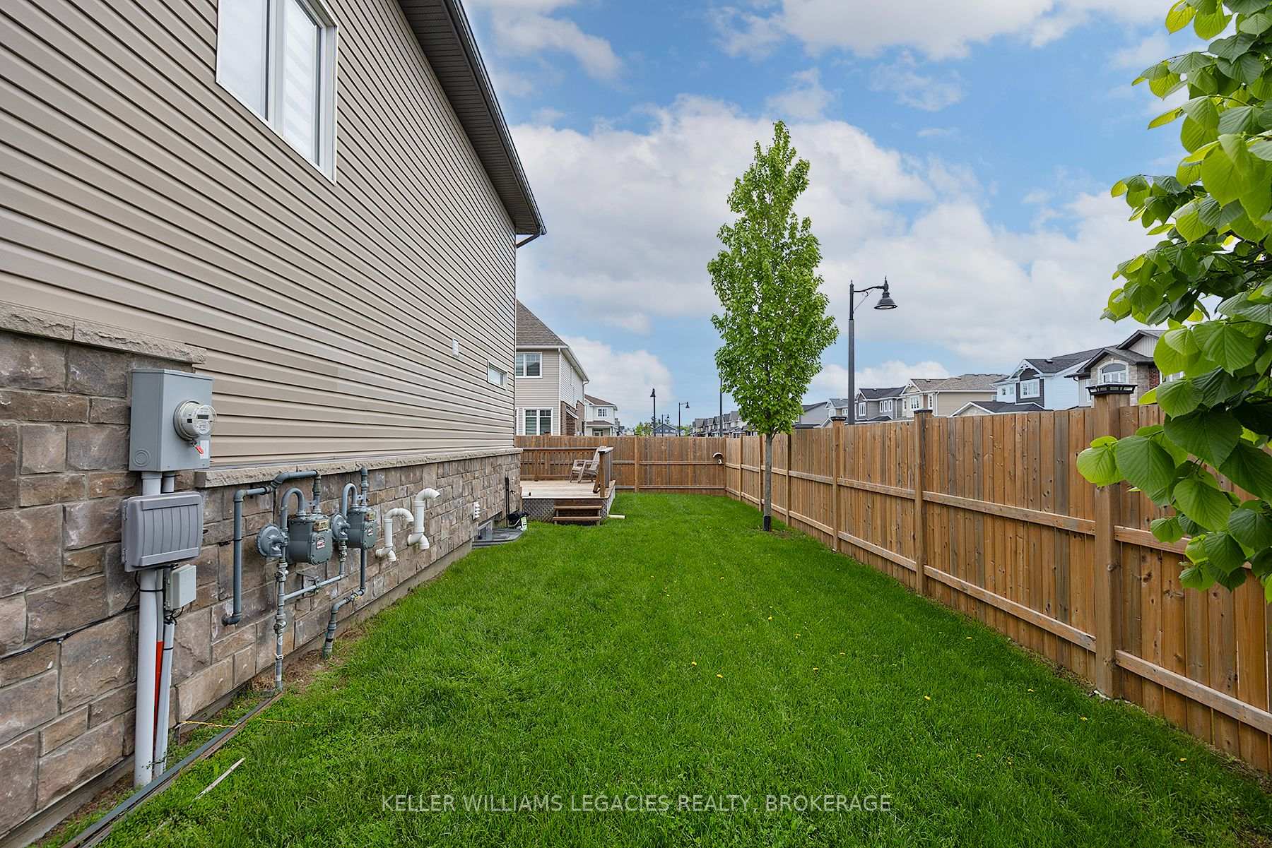 Photo 33 of 1430 Monarch Drive, Kingston, City Northwest — HOMEH