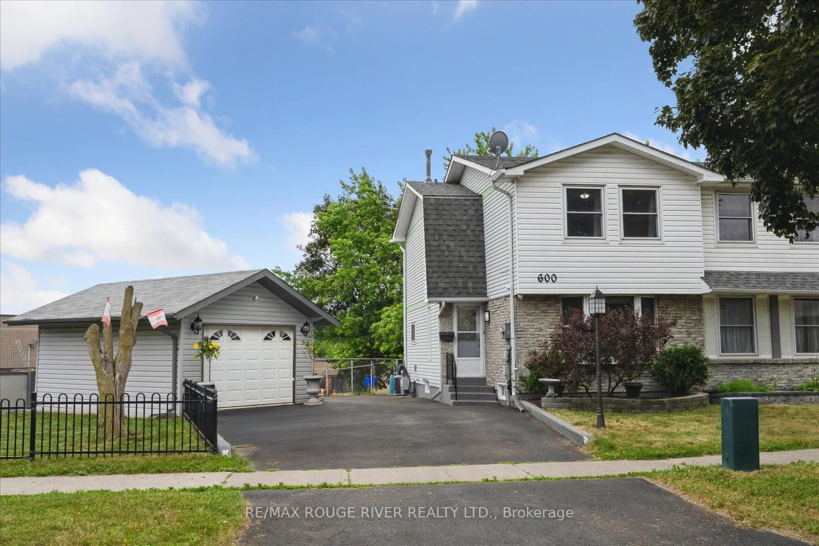 Photo 1 of 600 Galahad Drive, Oshawa, Eastdale — HOMEH