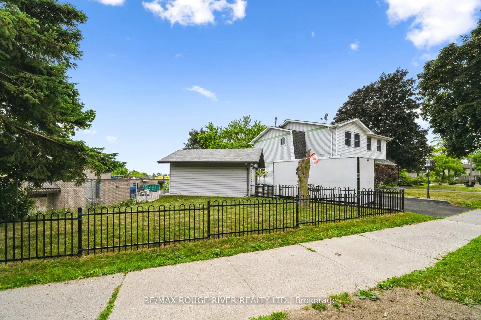 Photo 27 of 600 Galahad Drive, Oshawa, Eastdale — HOMEH