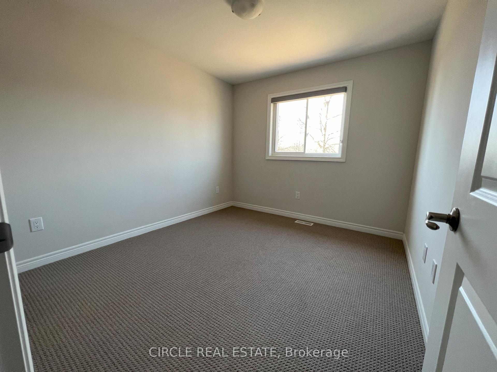 Photo 19 of 493 Julia Drive, Pelham, Fenwick — HOMEH