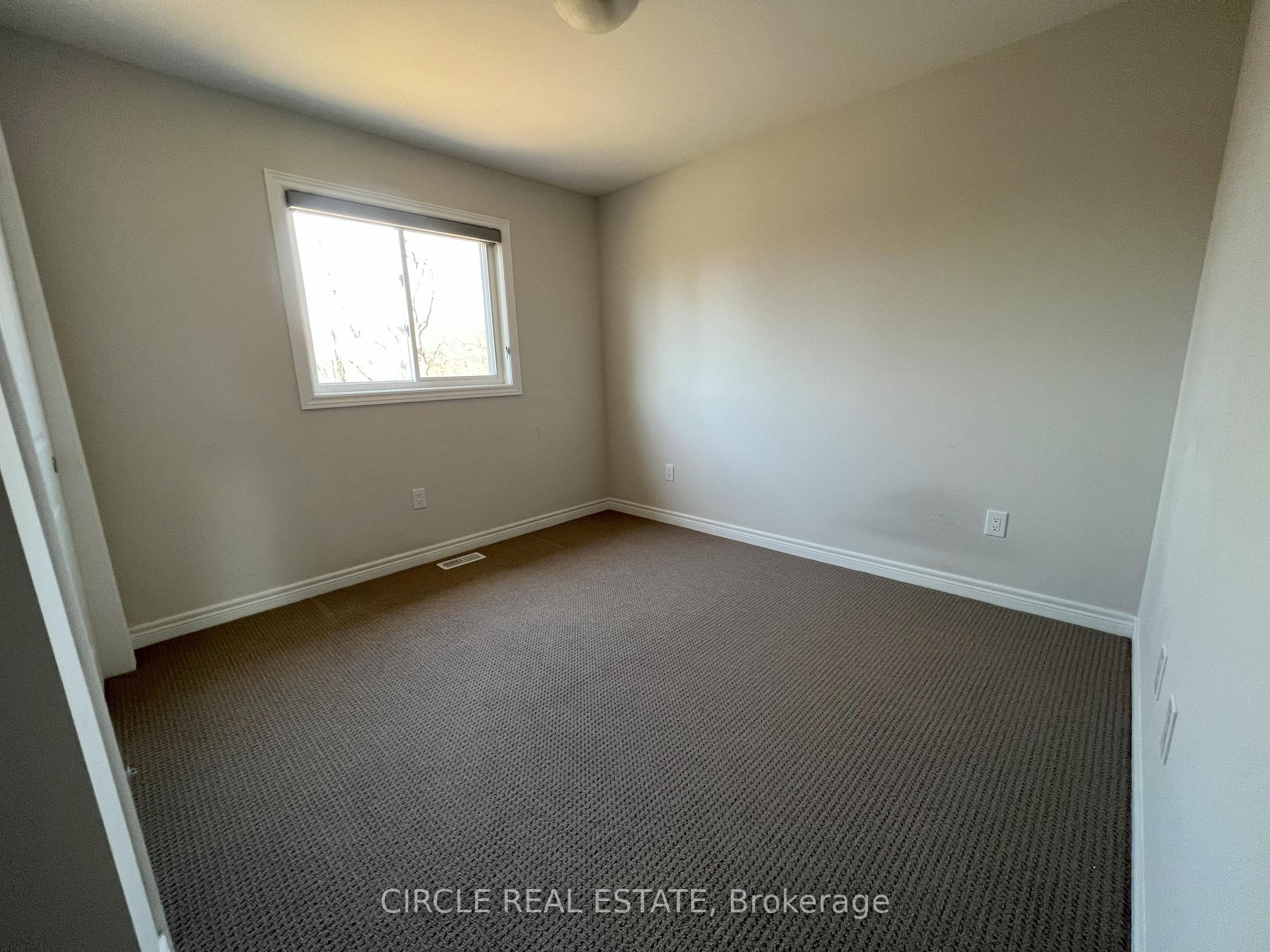 Photo 20 of 493 Julia Drive, Pelham, Fenwick — HOMEH