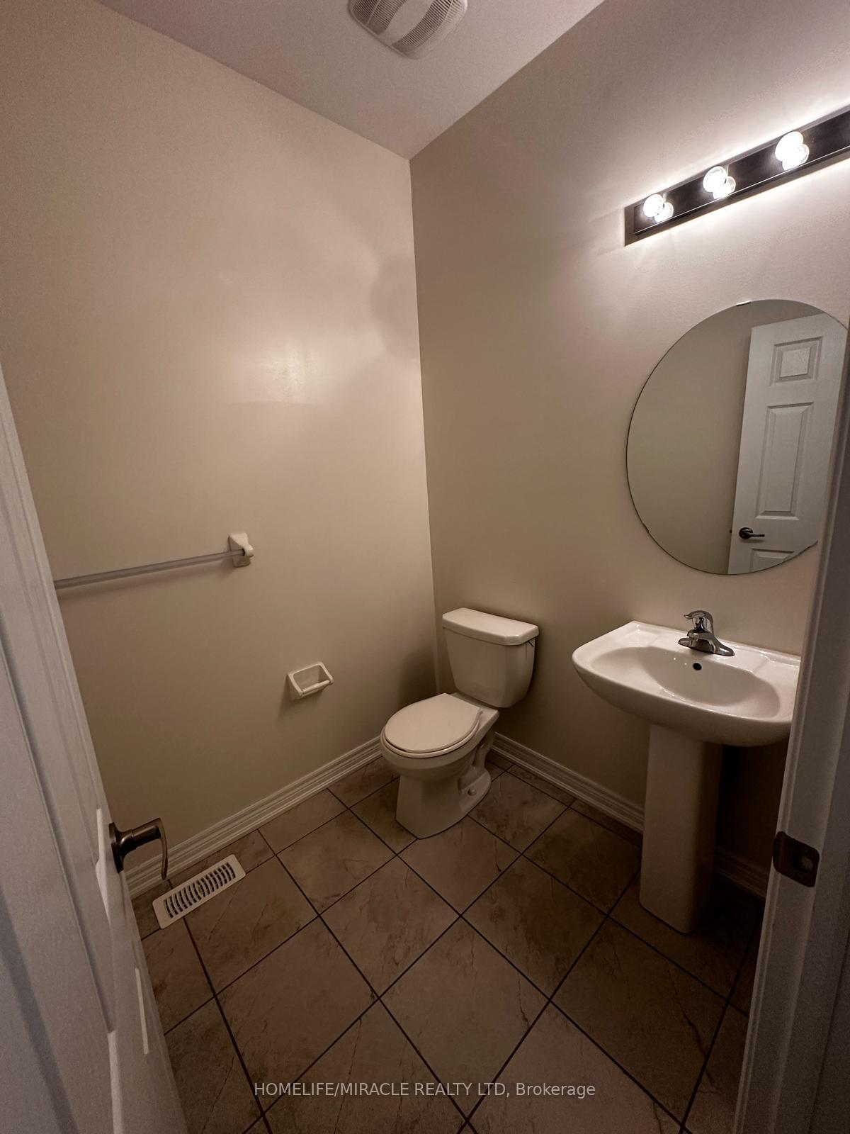 Photo 8 of 110 Gallagher Crescent, New Tecumseth, Rural New Tecumseth — HOMEH