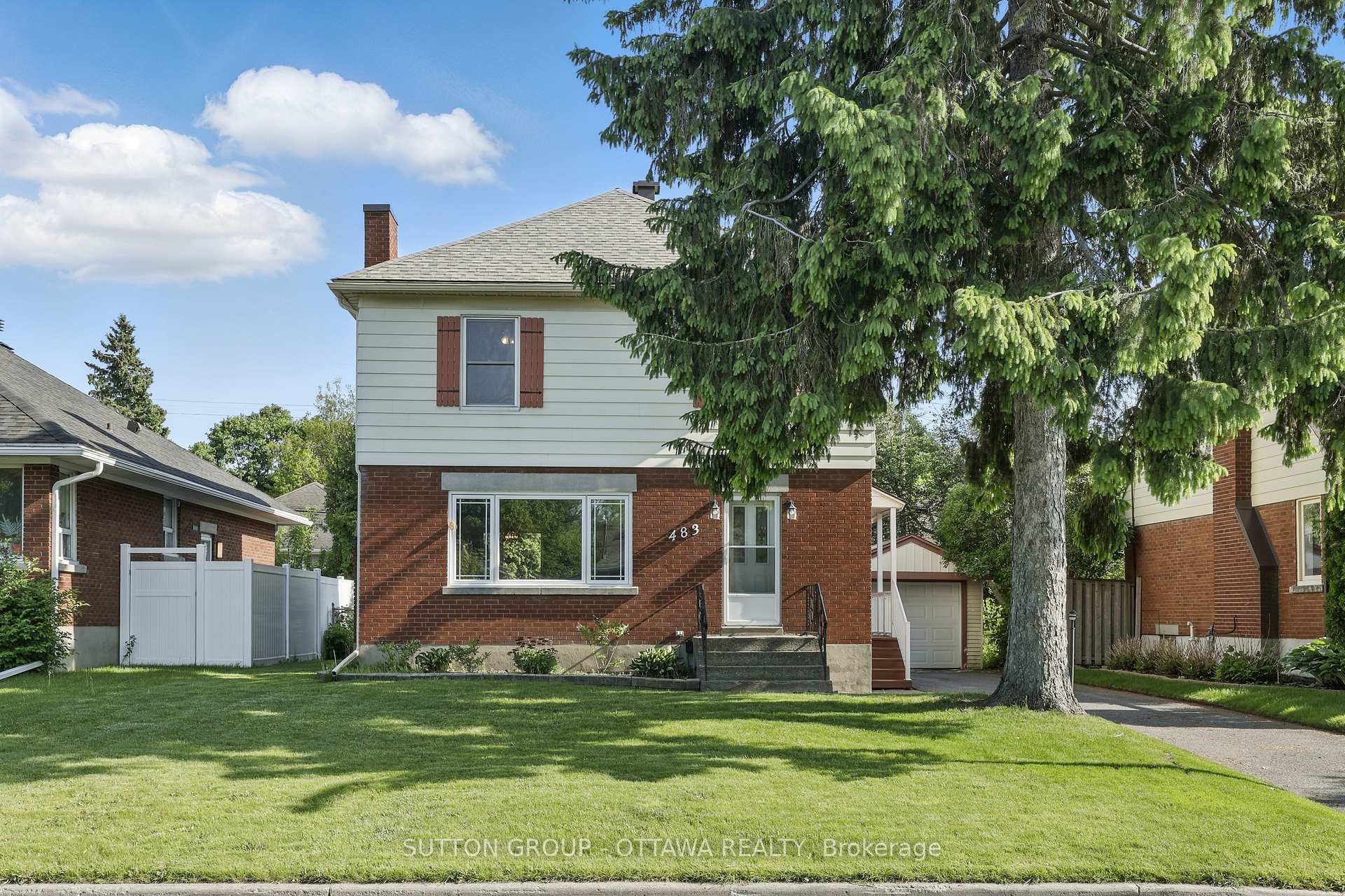 Photo 3 of 483 Wolffdale Crescent, Ottawa, Overbrook/Castle Heights — HOMEH