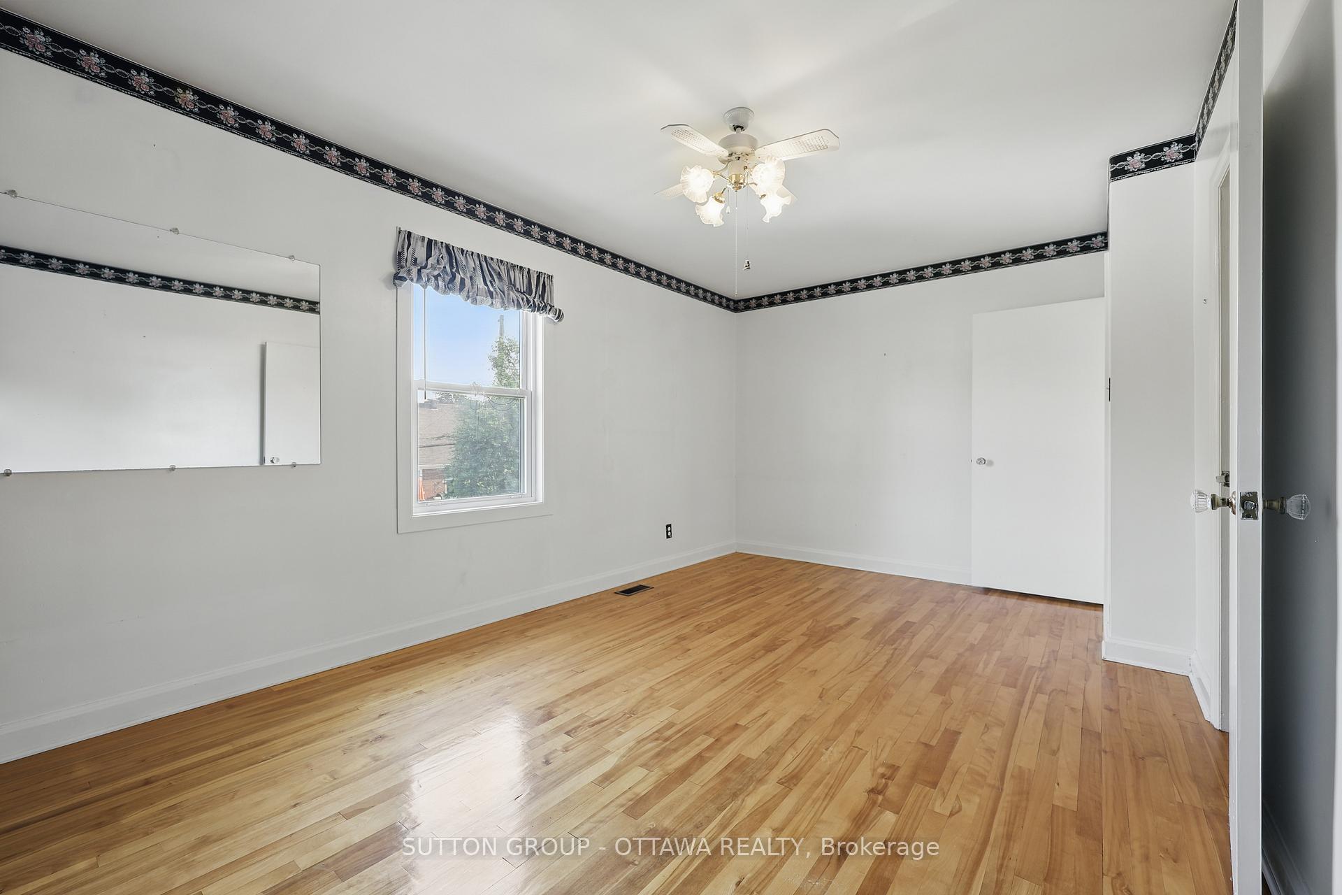 Photo 24 of 483 Wolffdale Crescent, Ottawa, Overbrook/Castle Heights — HOMEH