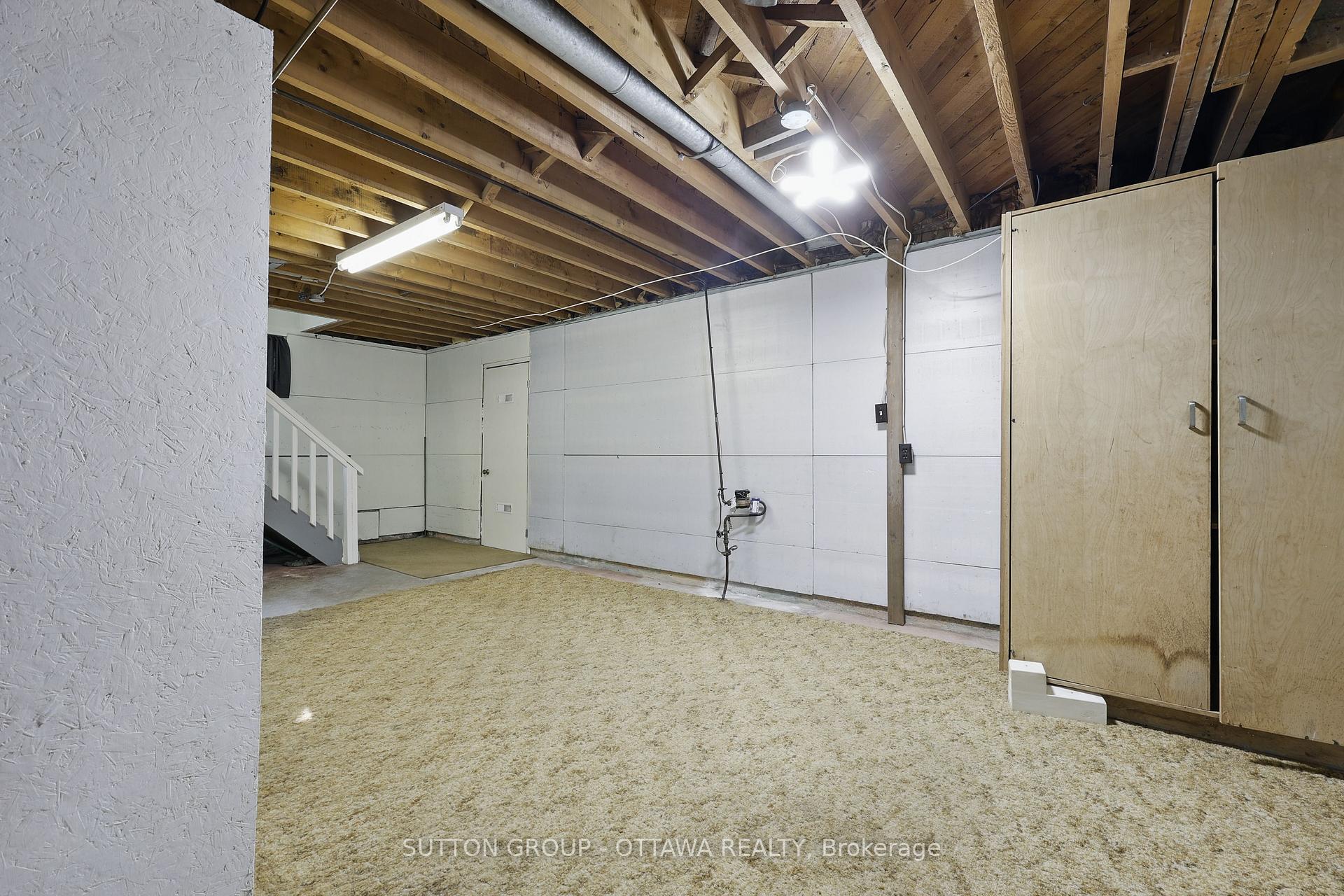 Photo 34 of 483 Wolffdale Crescent, Ottawa, Overbrook/Castle Heights — HOMEH