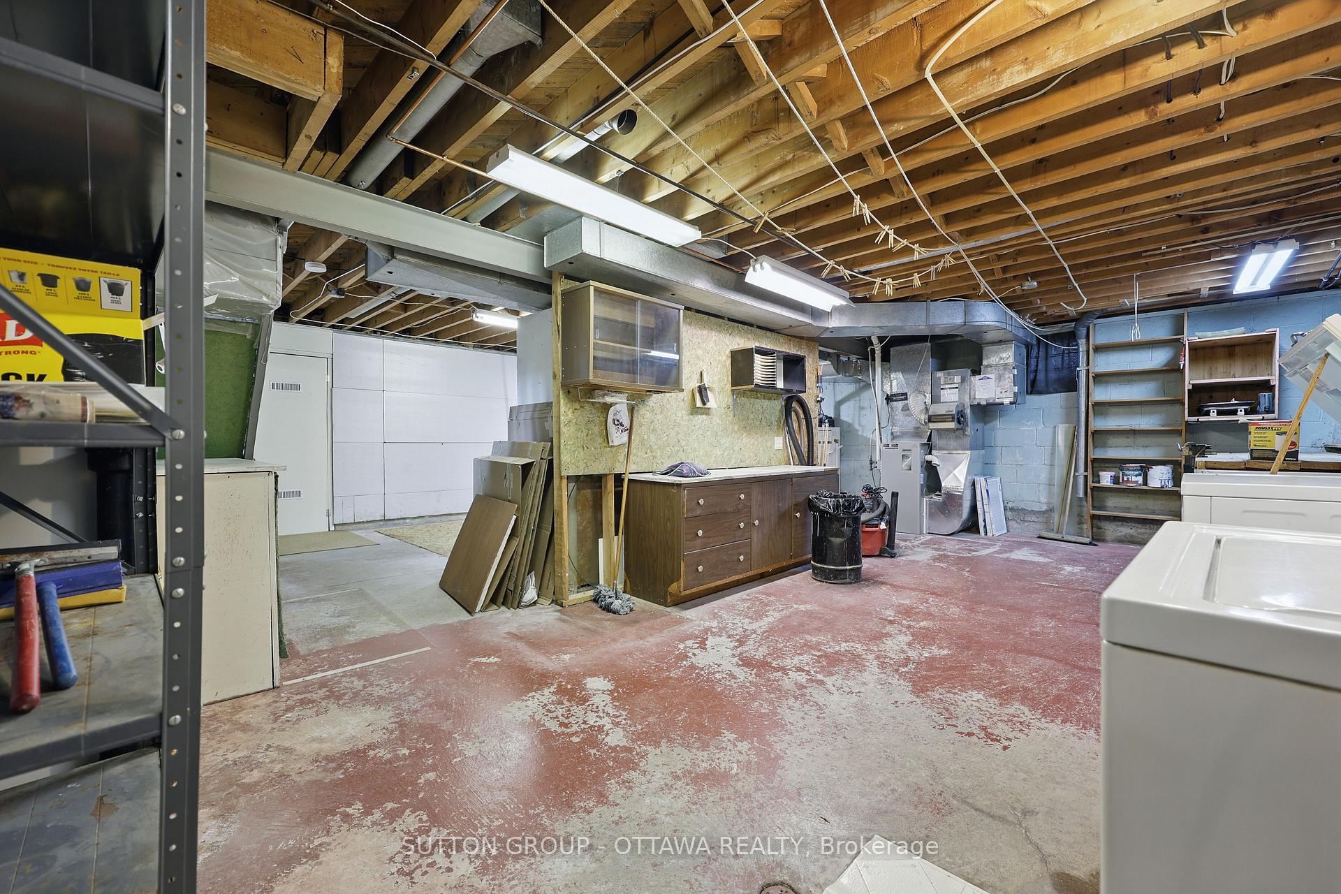 Photo 35 of 483 Wolffdale Crescent, Ottawa, Overbrook/Castle Heights — HOMEH