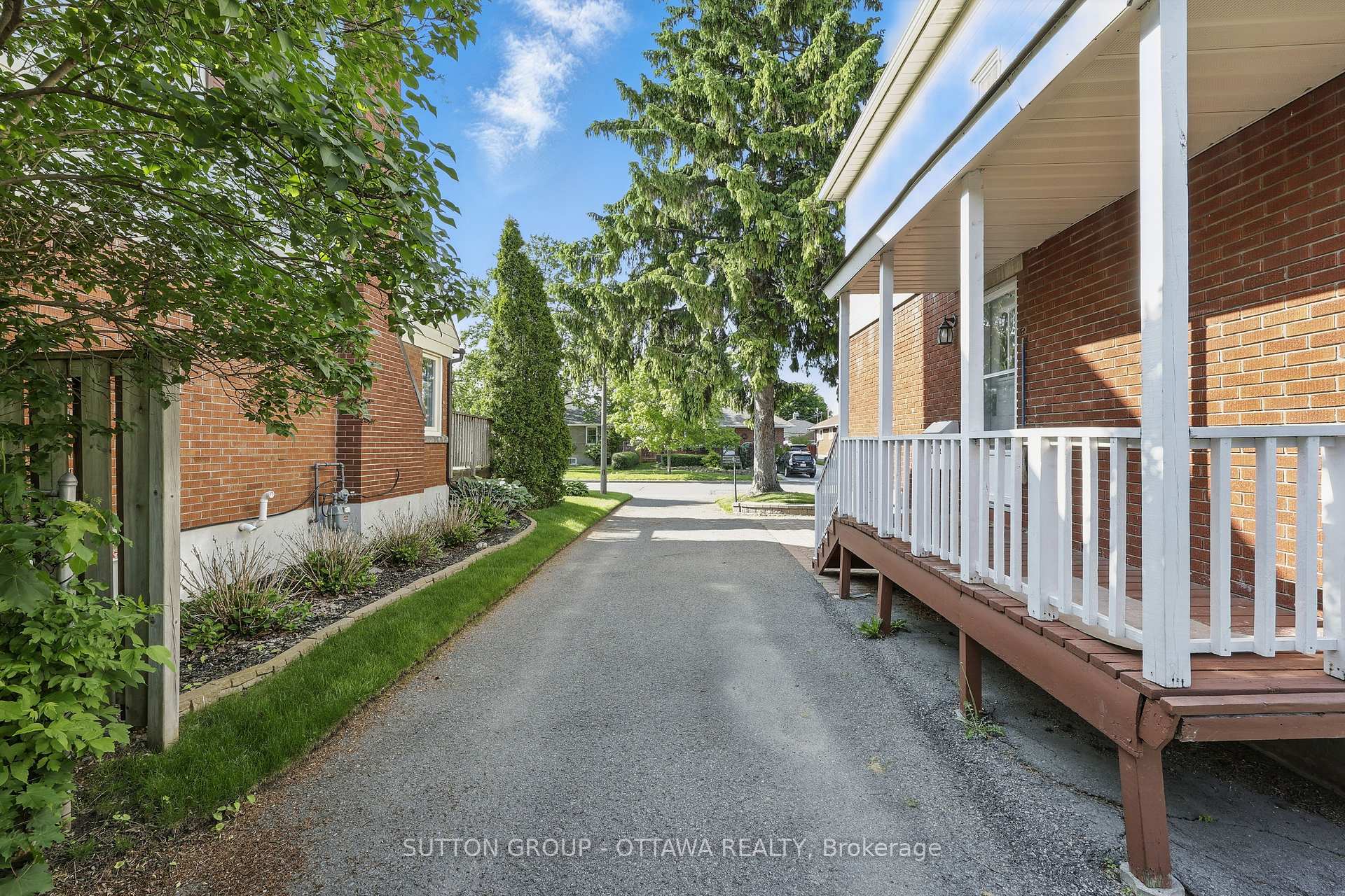Photo 40 of 483 Wolffdale Crescent, Ottawa, Overbrook/Castle Heights — HOMEH
