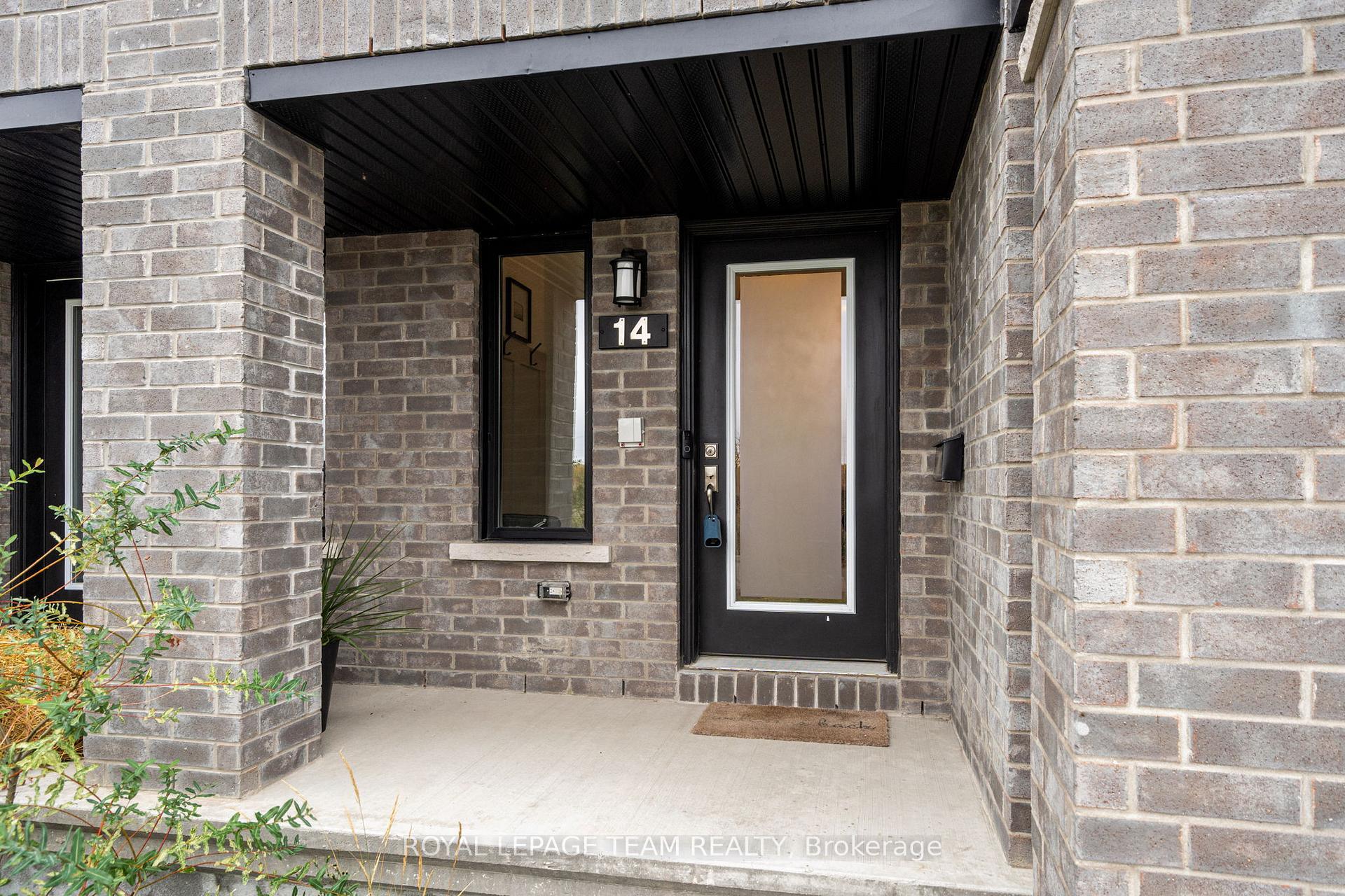 Photo 4 of 14 Verglas Lane, Ottawa, Mer Bleue/Bradley Estates/Anderson Park — HOMEH