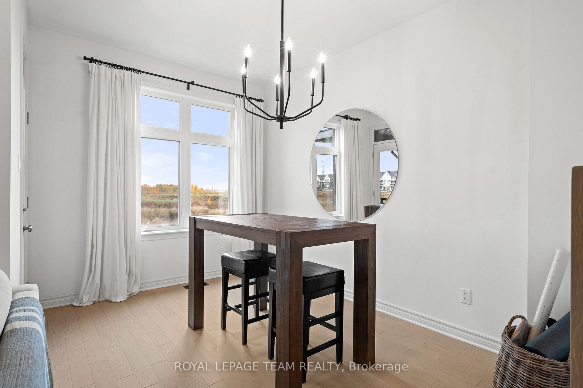 Photo 17 of 14 Verglas Lane, Ottawa, Mer Bleue/Bradley Estates/Anderson Park — HOMEH