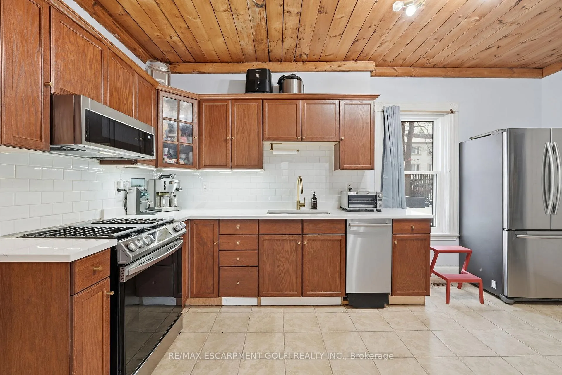 Photo 7 of 39 Stanley Street, Norfolk, Simcoe — HOMEH