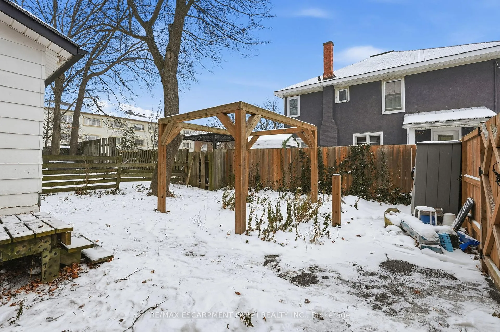 Photo 24 of 39 Stanley Street, Norfolk, Simcoe — HOMEH