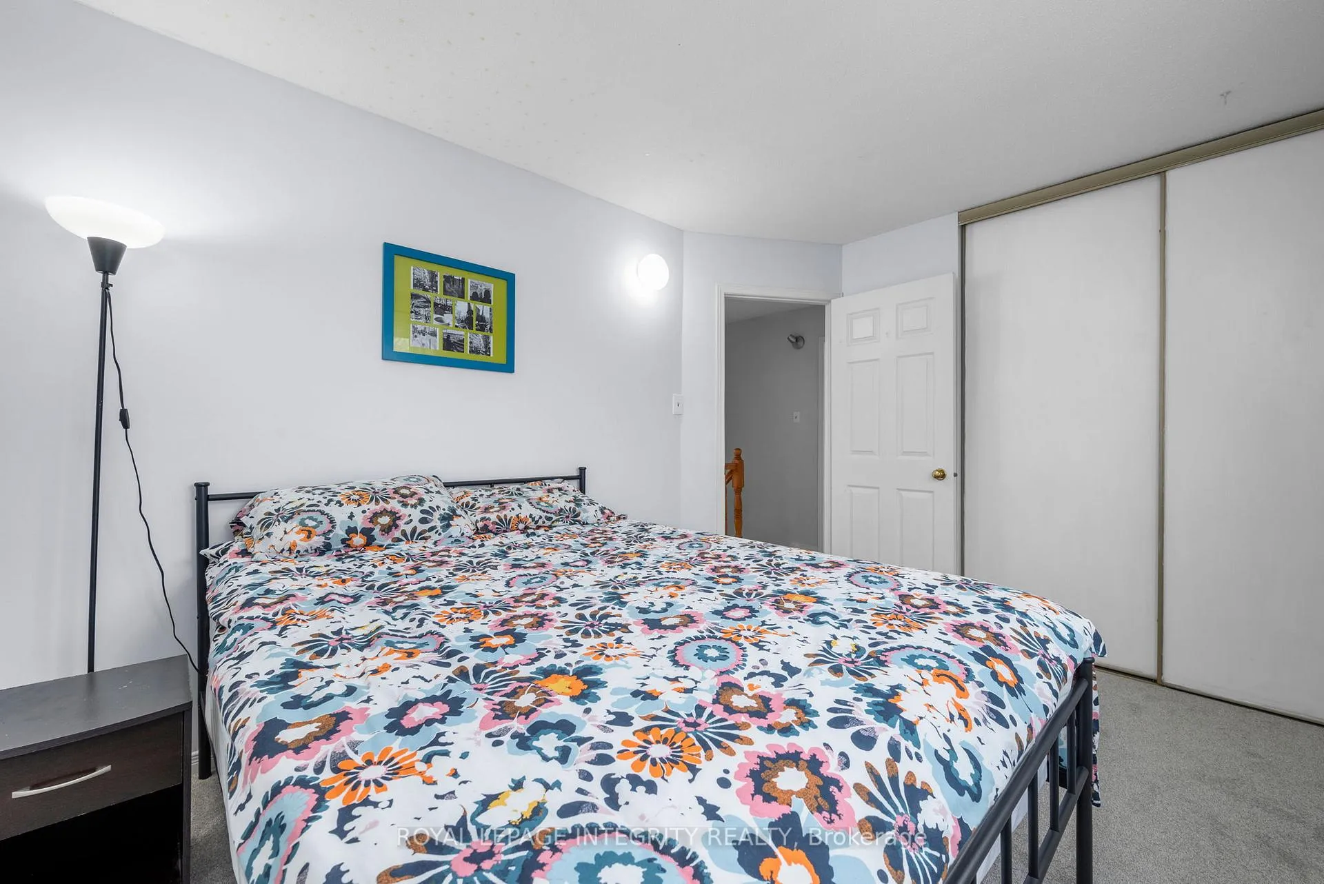 Photo 30 of 268 McEachern Crescent, Ottawa, Bilberry Creek/Queenswood Heights — HOMEH