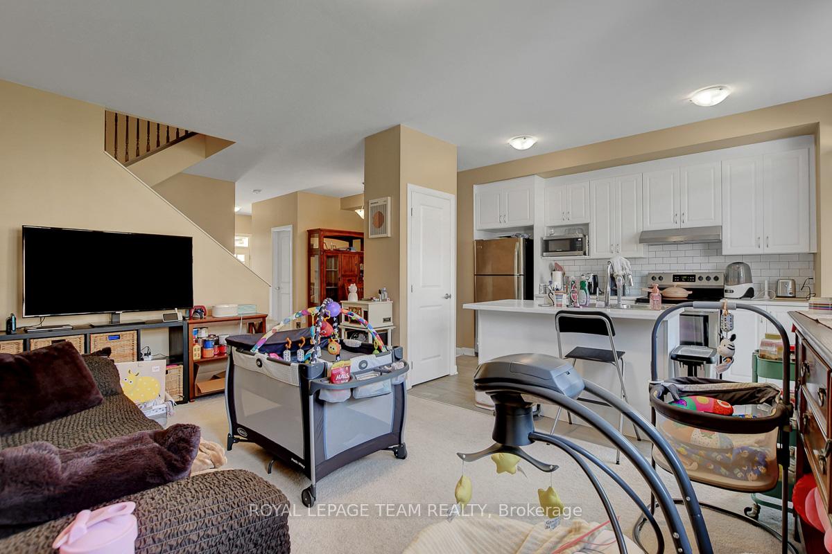 Photo 10 of 545 Decoeur Drive, Ottawa, Avalon West — HOMEH