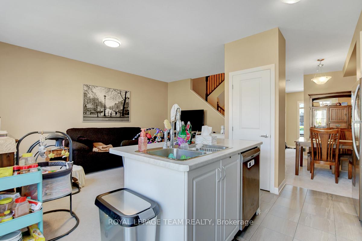 Photo 15 of 545 Decoeur Drive, Ottawa, Avalon West — HOMEH