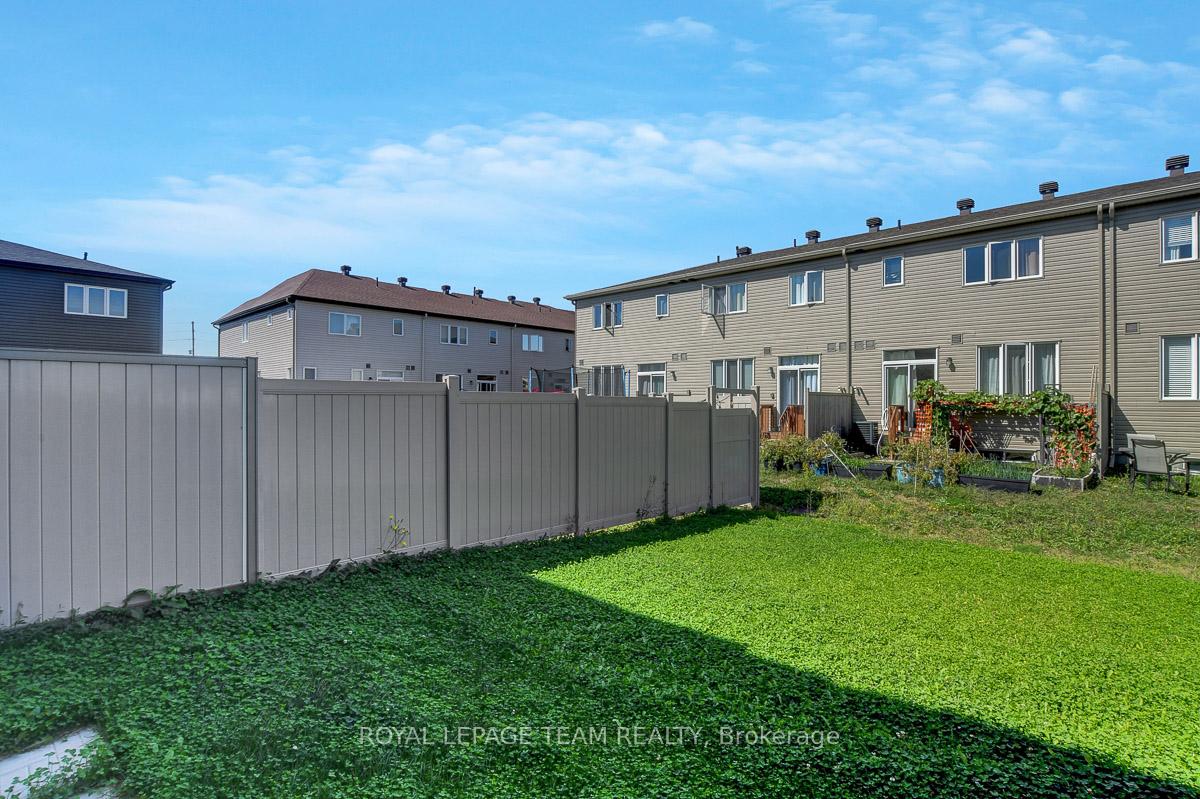 Photo 35 of 545 Decoeur Drive, Ottawa, Avalon West — HOMEH