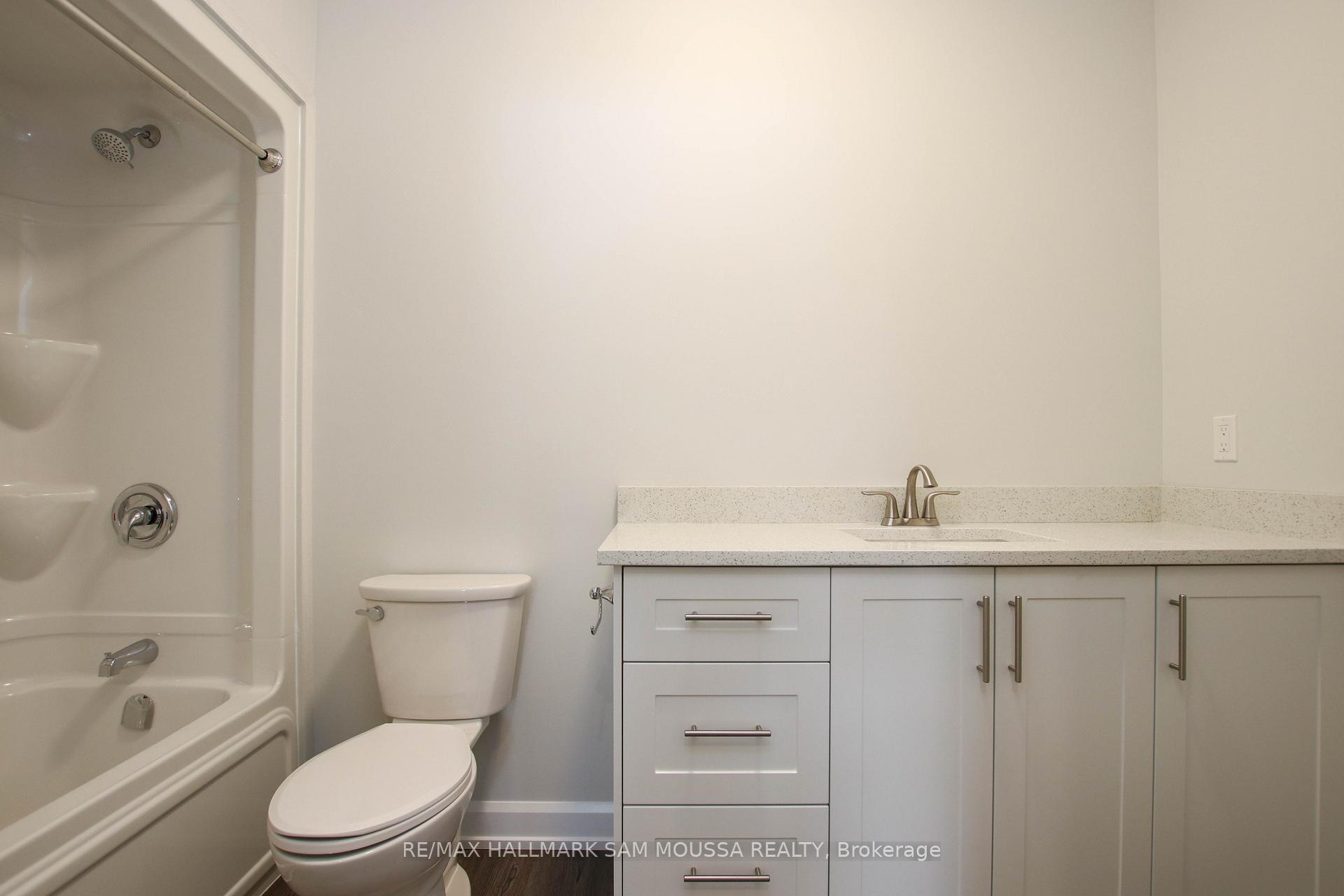 Photo 7 of Unit 7, 43 Senators Gate Drive, Perth — HOMEH