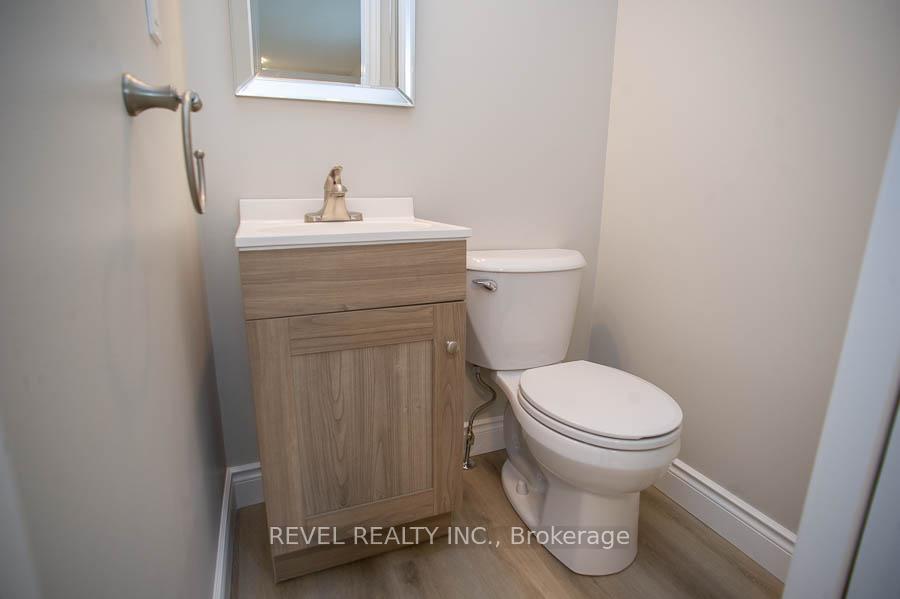 Photo 10 of 74 Oakwood Avenue, Norfolk, Simcoe — HOMEH