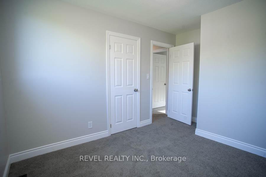 Photo 16 of 74 Oakwood Avenue, Norfolk, Simcoe — HOMEH